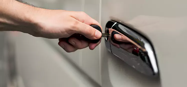 Why Choose Our Auto Locksmith Team in Melbourne, FL?