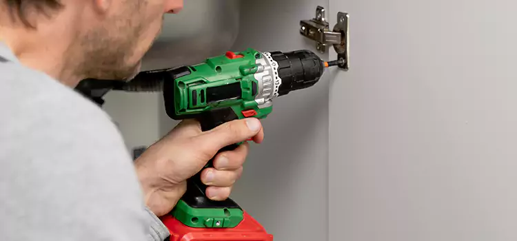 Commercial Door Hinge Repair Melbourne
